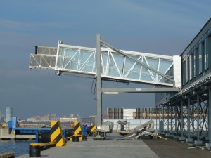 Телескопический мост-трап на Васильевском острове